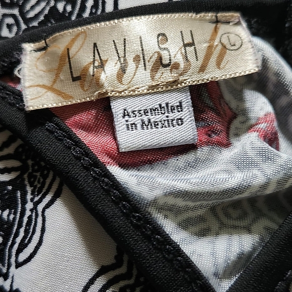 Lavish Red and Black Patterned Blouse - Picture 2 of 5